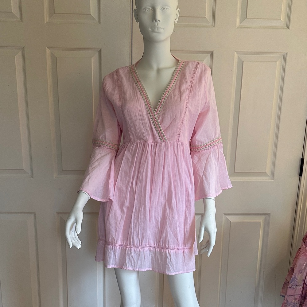 Light Pink V-Neck Mini Dress with Embroidered Trim